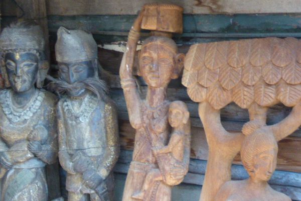 Holzschnitzerei der Kondh - Bastar Stammesgebiet