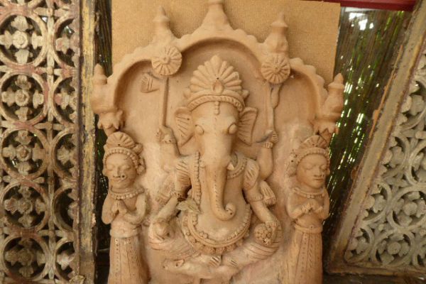 Ganesha - Bhil Tonrelief aus Indien